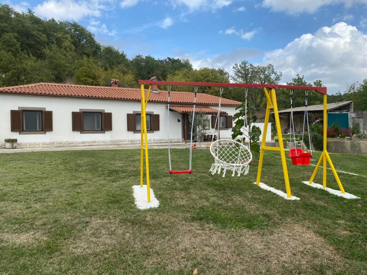 Istrian House In The Heart Of Tupljak - Smilovic Potpićan Extérieur photo